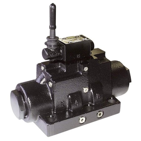 Lever Operated Directional Control Valve Series D101VL - D101VL001C2N